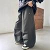 Calça Masculina Primavera e Outono 2025 Novo Estilo, Calça de Moletom Esportiva de Outono Infantil, Calça Longa de Outono para Meninos, Moderna e Versátil