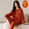 Conjunto de Top de Manga Larga y Pantalones de Vellón Alemán de 220g para Mujer, Ropa de Casa Engrosada de Invierno, Conjunto Completo, Holgado Casual, Se Puede Usar Afuera, Pijama
