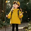 Chaqueta cortavientos con capucha estilo coreano para niñas para primavera y otoño, abrigo de algodón con cremallera elegante para exteriores para niños pequeños en primavera y otoño