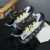 Tênis esportivos para meninos, novos modelos de primavera e outono, tênis casuais para meninos de tamanho médio a grande com botão giratório, tênis de corrida infantis atacado.