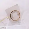 Acessório de Cabelo Incomum e Divertido em Formato de Sapo, Requintado e Brincalhão, Estilo Europeu e Americano, Presilha de Metal Simples em Formato de Clipe de Papel, Ornamento de Cabelo para Mulheres