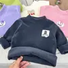Ropa Infantil Unisex para Otoño e Invierno Camiseta Bebé Estilosa Niños Personalidad Marca de Moda Engrosada Coral Fleece Dibujos Animados Cuello Alto Camiseta Base