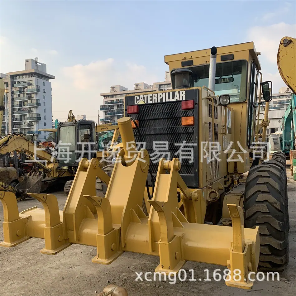 motor grader (10)