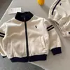 Traje para Niños 25 Primavera y Otoño Ropa para Niños Niños Sudadera Bordada Marca de Moda Niños Bebé Pantalones Deportivos Casuales para Niños Conjunto de Dos Piezas para Niños Grandes