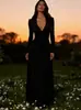25 Novedades Otoño e Invierno Amazon Europeo y Americano Exportación Transfronteriza Elegante Vestido de Noche de Manga Larga con Escote en V Profundo Elegante Vestido de Cintura Alta