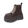 Botas Curtas Martin Marrom Maillard 2025 Outono/Inverno Novo Estilo Plataforma Ultra Grossa Aumentadora de Altura Cadarço Retrô Botas Amarelas para Mulheres
