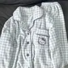 Pijama de forro polar coral para mujer, con un diseño dulce y lindo de perro pequeño, forrado con forro polar extra para mayor calidez y adecuado para usar como ropa de estar o exterior en invierno