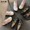Zapatos Mary Jane de Plataforma de Cuero Genuino Grueso para Mujer Hebilla Única Zapatos Pequeños de Cuero 2026 Otoño Nueva Llegada Zapatos de Tacón Grueso Zapatos Únicos Mocasines