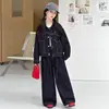 Conjunto único y elegante de mezclilla para niñas, nuevo modelo 2026, chaqueta infantil de primavera y otoño, conjunto completo estilo coreano para niñas
