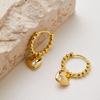 Pendientes de Amor Dorados OL Súper Hermosos Pendientes de Perlas Redondas para Mujer Mang Star Nicho de Alta Calidad Únicos Versátiles Placa de Incienso para Mosquitos Clip para Oreja