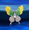Broche Popular de Borboleta Anti-Exposição Corsage de Inseto Acessórios Femininos Asas Transparentes de Acrílico Alfinete de Roupa de Alta Qualidade