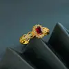 Anillo de Encaje Rubí Estilo Vintage Vintager para Mujer, Anillo Elegante Versátil Único Retro de Circonita de Alta Gama