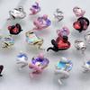 Nueva joyería para uñas con forma de corazón de serpiente, al por mayor, súper brillante, corazón torcido, aleación de serpiente, blanco y negro, retro, ligero, de lujo, decoración de uñas para chicas atractivas