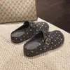 Medias zapatillas de altura otoño lunares ropa exterior slip-on suela gruesa zapatos casuales interior 2026 puntera cerrada medias zapatillas mujer nuevo estilo