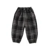 Pantalones Infantiles para Niños y Niñas y Niños 2024 Cuadros Coreanos de un Botón Forrados de Polar Otoño Profundo e Invierno Cálidos Monopieza de Terciopelo