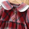 Vestido Nuevo Estilo Coreano Otoño 2026 para Niñas Jóvenes, Vestido de Princesa a Cuadros con Cuello Baby Doll, Lindo y Cálido de Moda