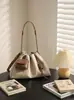 Nova Coleção Primavera Cedo Bolsa Simples de Linho Nuvem Bolsa com Cordão Bolsa de Ombro Transversal da Moda para Mulheres Bolsa de Mão Casual Versátil