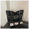 Bolsa para Ropa de Algodón Espacial Otoño e Invierno 2025 Bolsa de Hombro Cruzada de Gran Capacidad Bolsa de Plumas Estilo Coreano Casual Casual Bolsa Grande Mujer