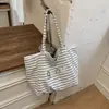 Bolso cruzado estilo coreano a rayas perezosas 2026 nuevo estampado de letras de estrella gran capacidad para mujer artístico casual de un solo hombro