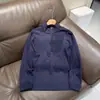 Estilo clásico versátil con media cremallera, top de manga larga con cuello alto y media cremallera con costuras selladas 13111