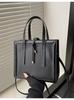 Bolsa Transversal de Ombro Feminina Vertical Grande Capacidade, Urbana, Simples, Fresca, Fashion, Elegante, Estilosa e Personalizada para Mulheres