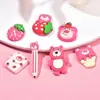 Nova série de ursos de morango resina pequenos acessórios cola creme diy material artesanal case de celular caseiro grampo de cabelo gota de cola