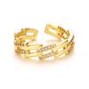 Anillo de nicho de estilo superior para mujer, moderno, ligero, de lujo, estilo frío, geométrico, hueco, con apertura trapezoidal.