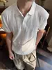 Camiseta Henley de manga curta com listras verticais em relevo para o verão, unissex, estilo retro Cleanfit, top de malha, moderno
