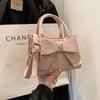 Nuevo bolso de mujer 2024, popular, de alta calidad, para primavera y verano, versátil, bandolera portátil con lazo, pequeño bolso cuadrado