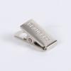 Clip de tarjeta escolar de agujero redondo de boca plana, clip para tarjeta de pecho, clip de metal repujado de agujero cuadrado, clip para tarjeta de fábrica, clip para tarjeta de trabajo de exposición, venta al por mayor