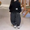 Conjunto de Ropa de Primavera y Otoño para Niños y Niñas, Elegante Marca de Moda Infantil Versión Coreana Sudadera con Letras y Pantalones de Chándal Rayados