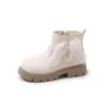 Botines cortos elegantes para niña con lazo, botines de princesa, nuevos botines Martin infantiles de otoño 2026, suela suave antideslizante, venta al por mayor de botines de una sola capa