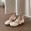 Zapatos Mary Jane de corte bajo estilo nuevo para mujer con hebilla, zapatos de suela blanda versátiles para primavera y otoño, punta redonda, estilo retro francés 2026