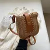 Bolsa de palha tecida estilo étnico boêmio feminina 2026 nova bolsa de palha para férias na praia bolsa de ombro única transversal para celular