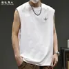 Chaleco Bordado Estilo Americano para Hombre, Nuevo Verano 2026 Delgado Holgado Talla Grande Blanco Sin Mangas Ropa Exterior Top de Fitness