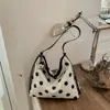 Bolso de hombro de lunares de moda transfronterizo, elegante bolso de axila de nicho de gran capacidad, elegante bolso cruzado con diseño de lunares