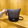 Listo de Fábrica Producto Nuevo Bolso de Hombro Jacquard Koujia Bolso Cruzado Versátil de Alta Gama Color Contrastante Gran Capacidad para Mujer