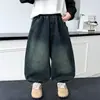 Calça Jeans Infantil Estilo Primavera e Outono 2026 Nova Estilosa Calça Casual Infantil Calça Harem para Bebê com Punhos Elásticos Tendência