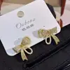 Brincos de Pérola com Laço de Diamante Doce Pequeno Delicado para Trabalho Namoro Temperamento Gentil Fashion Versátil