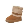 Sapatos quentes de algodão com sola grossa 2026 inverno tamanho grande comércio exterior forrados com fleece espessados slip-on camurça botas de neve para mulheres