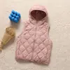 Chamarra acolchada de plumón ligera con capucha y cuello alto transfronteriza para mujer, moda de invierno 2026, cálida blanca de pato, top casual, moderno