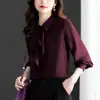 Camisa Chiffon Verde Estilo Francês 1802 para Mulheres Nova Coleção Primavera 2025 Senso de Design Redutora de Idade Top de Manga Longa com Fita