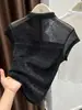 Camiseta de Manga Corta con Retazos de Malla y Cuello Semi Alto Ning Xinyi para Mujer, Estilo Delgado de Verano con Mangas Acampanadas, Top de Corte Ajustado con un Toque de Lujo