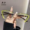 Gafas de Lectura Personalizadas Retro de Bloques de Color Transfronterizas Europeas y Americanas con Protección contra Luz Azul, Nuevas Gafas de Lectura Triangulares Ojo de Gato de Moda al por Mayor