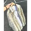 Camisa a cuadros azul marino vintage para hombre, camisa de manga larga estilo americano otoñal con hombros normales, chaqueta cárdigan casual para pareja