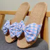 Pantuflas de Lino para Mujer Verano Nuevo Estilo Hogar Pareja Interior Cómodas Suela Suave Antideslizantes Sandalias de Tela Cuadros Houndstooth para Hombre