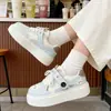 Tenis Blancos de Gatito Lindo para Estudiantes Mujeres, Nuevos Zapatos de Plataforma Estilo Primavera 2026, Zapatos Casuales de Suela Gruesa para Aumentar Estatura para Mujeres