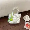 Bolsa Bucket Estilo Coreano com Bolinhas Vermelhas Feminina 2026 Nova Casual Leve de Lona Transversal para o Dia a Dia Sacola Pequena