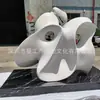 Escultura Abstrata Oca Personalizada em Fibra de Vidro para Instalação de Arte em Lobby de Hotel e Decoração de Paisagem de Luxo para Escritórios de Vendas