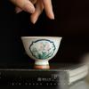 Taza de té pequeña con forma de orquídea pintada a mano con ventana de color bajo cubierta, juego de té de kung fu de cerámica para el hogar, taza de té